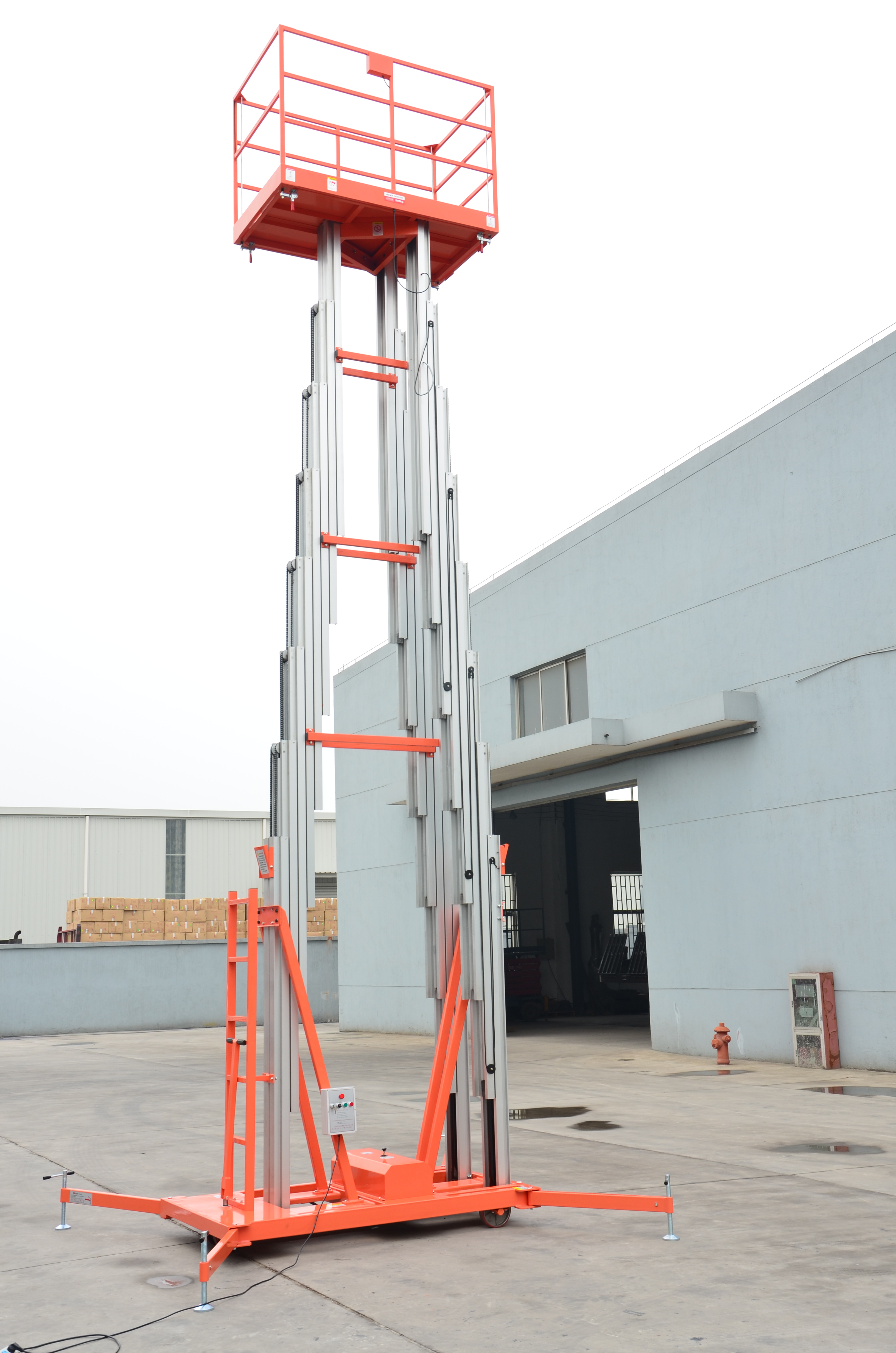Alum.Mast arbeidsplattform GTWY-T
